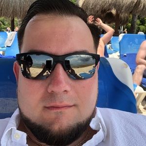 Meet your Posher, Arben